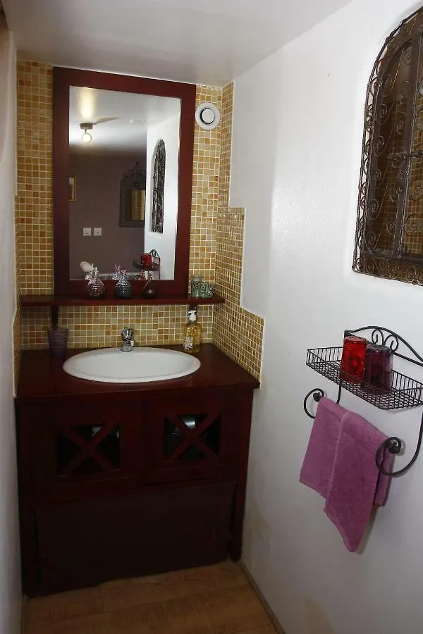 Guest house Maison D'Hotes L'Ilot Bambou Avignon